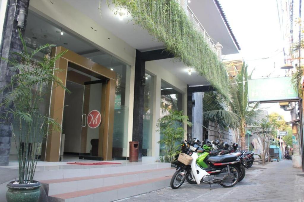 Malioboro Garden Hotel Yogyakarta Exterior foto