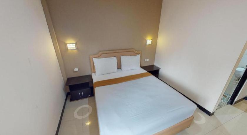 Malioboro Garden Hotel Yogyakarta Exterior foto